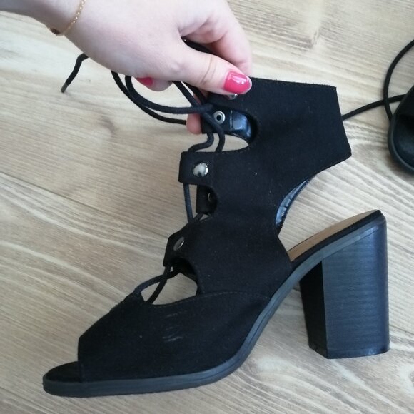 Soda black Block heels laces US 6 - Picture 4 of 4